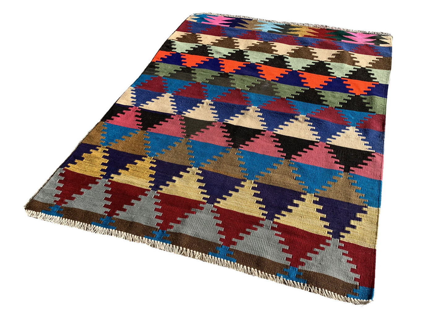 Traditional Turkish Kilim Rug, Vintage Wool Country Kilim 126X98 Cm